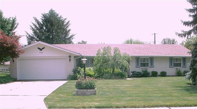 1st image of 986 Hyde Park Dr