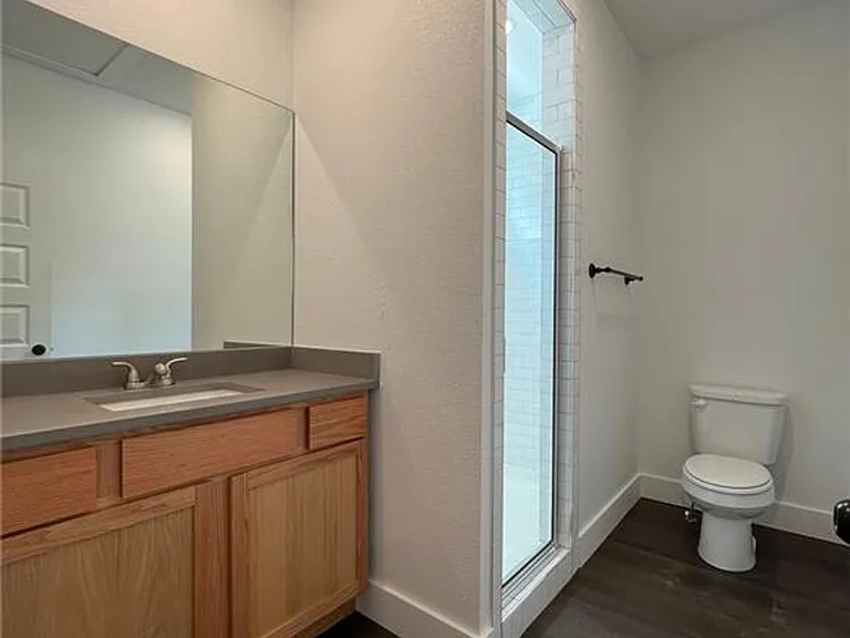 1341 W Hendrix St #4 — Photo 6