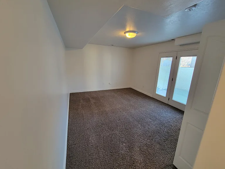 434 E Penney Ave — Photo 20