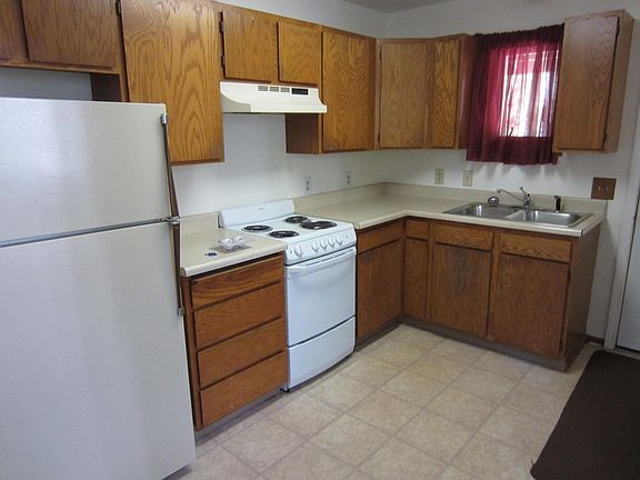 2nd image of 2633 Goldhill Rd
