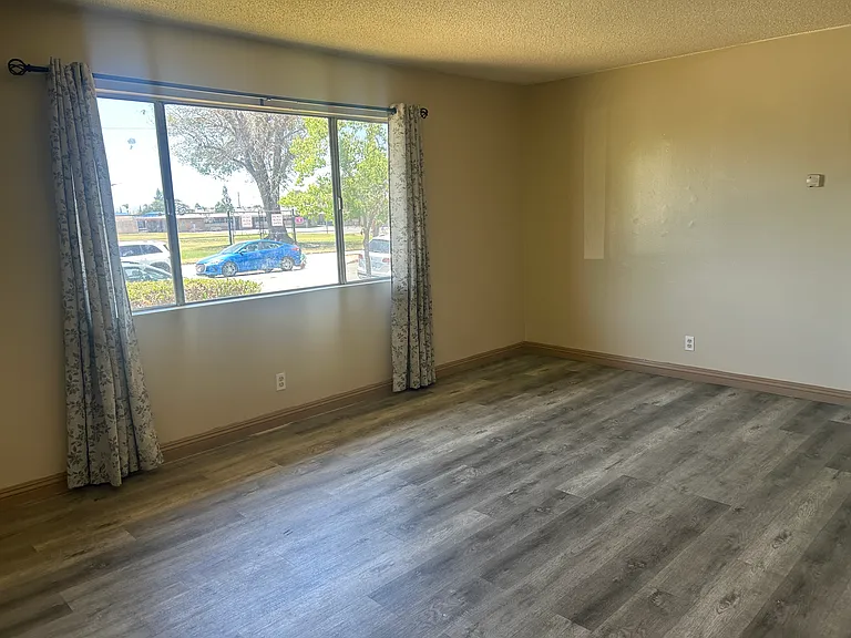 1216 W J St #A — Photo 4