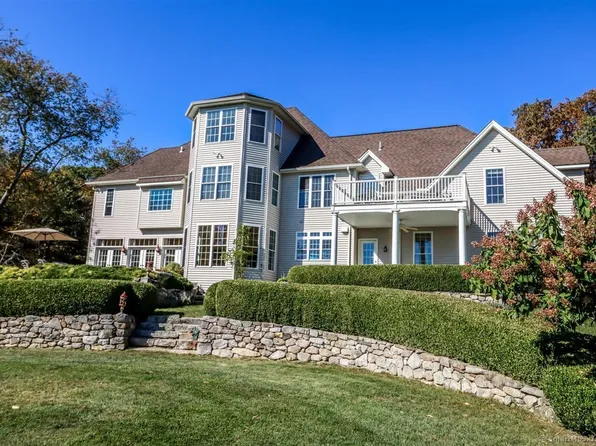 5 Lyric Lane, New Milford, CT 06776