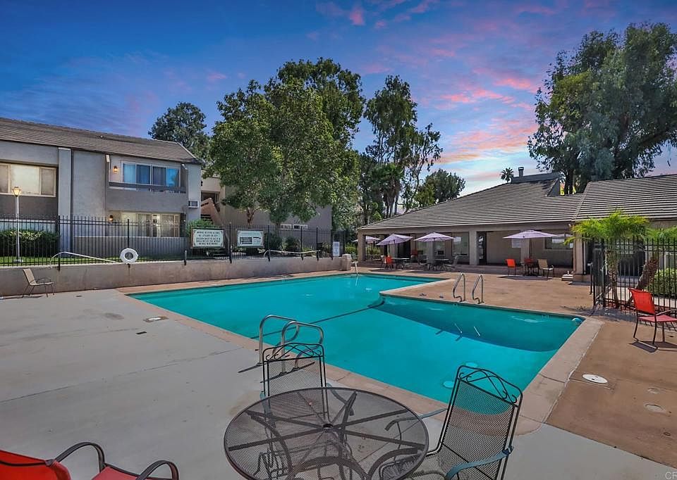 1st image of 1350 N Escondido Blvd Unit 5