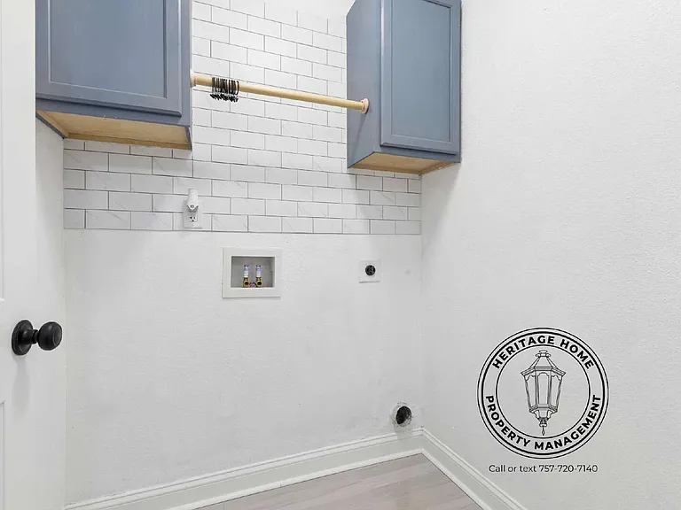 532 Harriett St — Photo 18