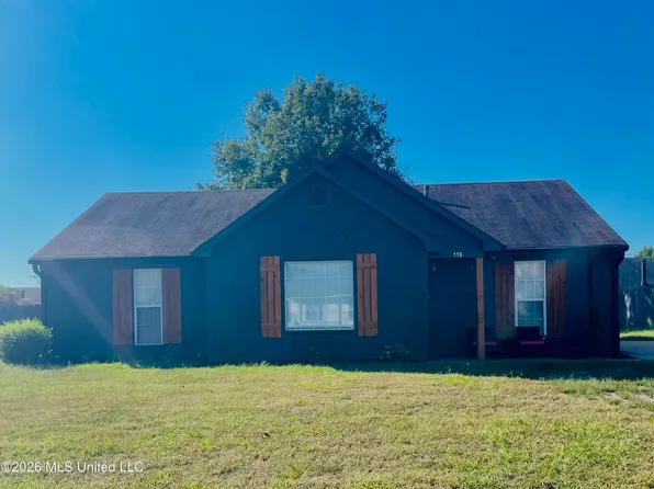 110 Country Meadow Dr, Senatobia, MS 38668