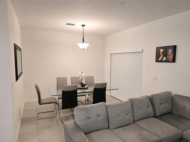 237 SW 159th Way #237 — Photo 4