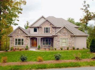 831 Parkcrest Dr, Boone, NC 28607