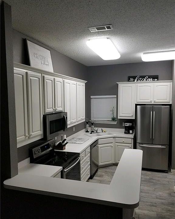 1st image of 2414 Forest Brook Ln APT B