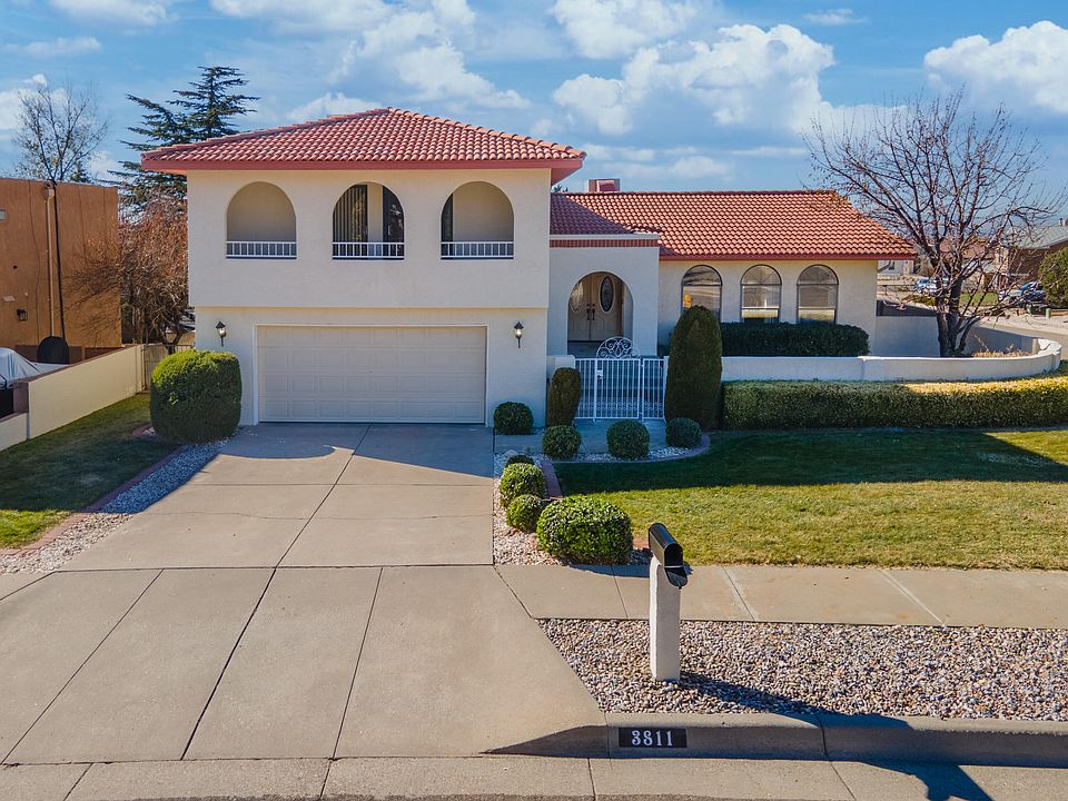 1st image of 3811 Calle Olivo NE