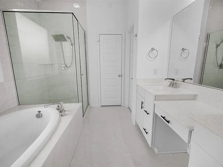 13710 Duro Bluff Dr — Photo 17