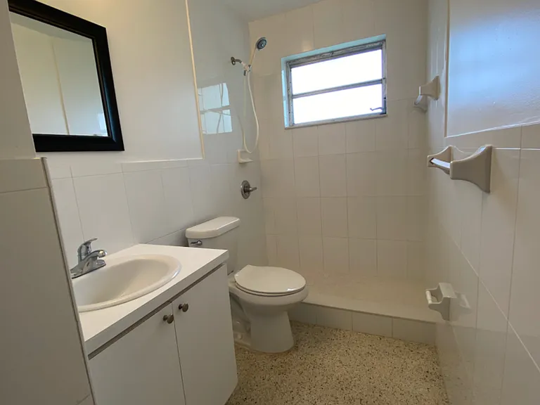 931 SW 71st Ave #931 — Photo 4