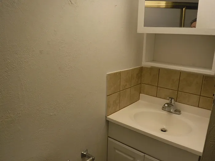 556 Montana Ave — Photo 27