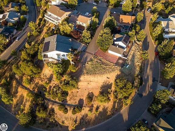4th image of 625 Twilight Ln