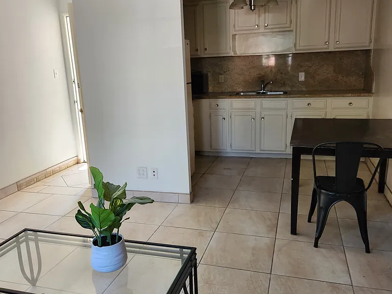 2717 Orchard Ave #9 — Photo 6