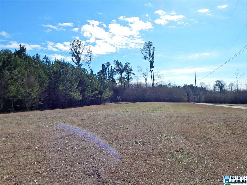 2nd image of 924 Whaley Way