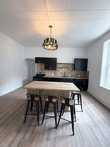 127 Susanna St — Photo 4