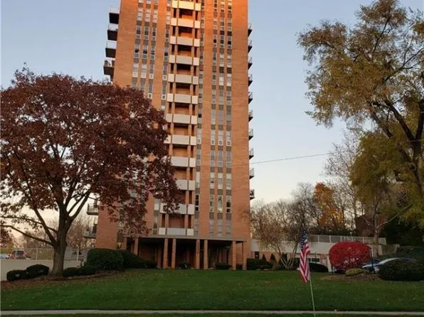 2230 S Patterson Blvd, Dayton, OH 45409