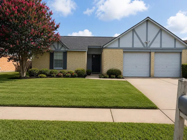 5827 Skewen St, Humble, TX 77346