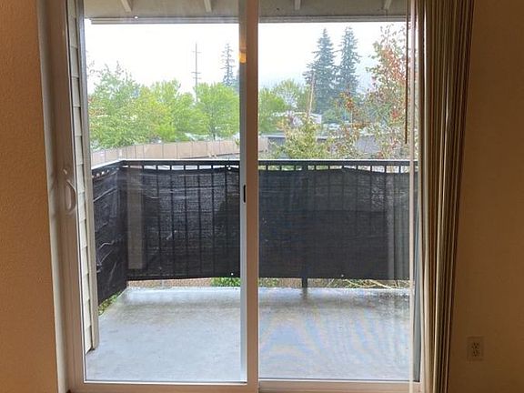 5th image of 9719 Holly Dr APT 204