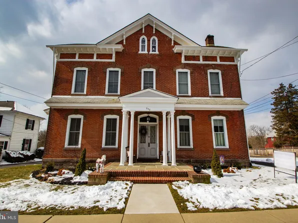 250 S State St, Newtown, PA 18940