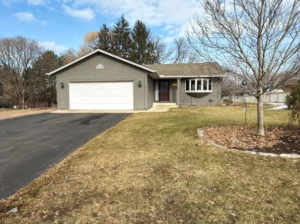 1969 Shakopee Ave E, Shakopee, MN 55379