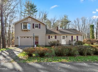 28 Pilgrim St, Richmond, MA 01254