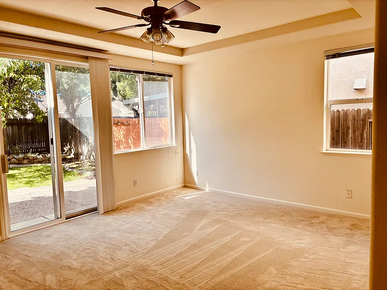 2126 Shenandoah St — Photo 13