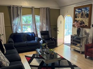 1917 Rousselle St, Santa Ana, CA 92707