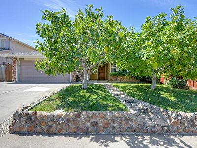 3958 N Country Dr, Antelope, CA, 95843