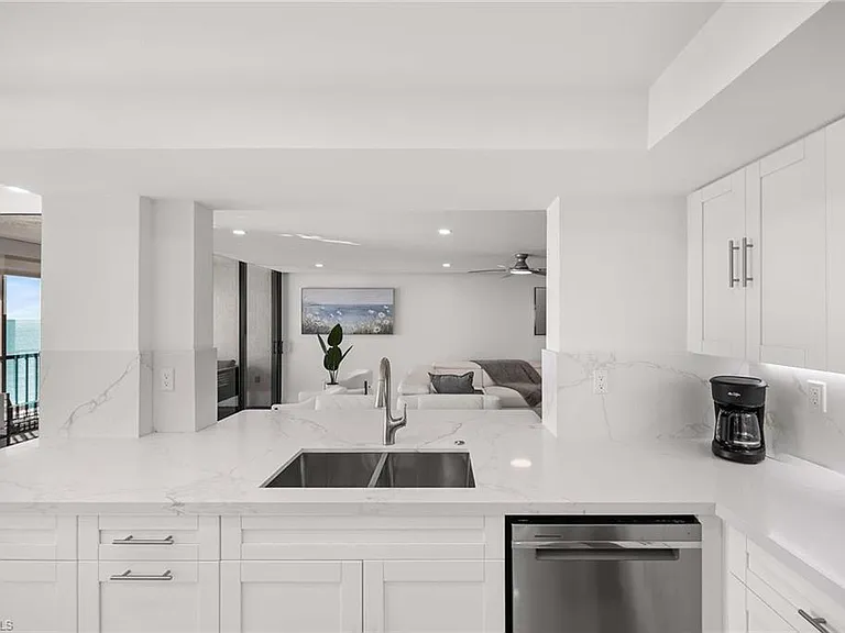 10475 Gulf Shore Dr #162 — Photo 7