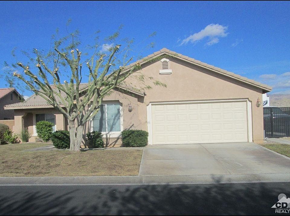 1st image of 83360 Long Cove Dr