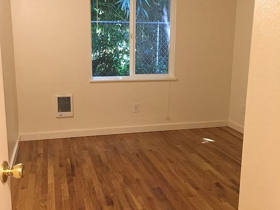 5th image of 4050 SE Gladstone St #3304601