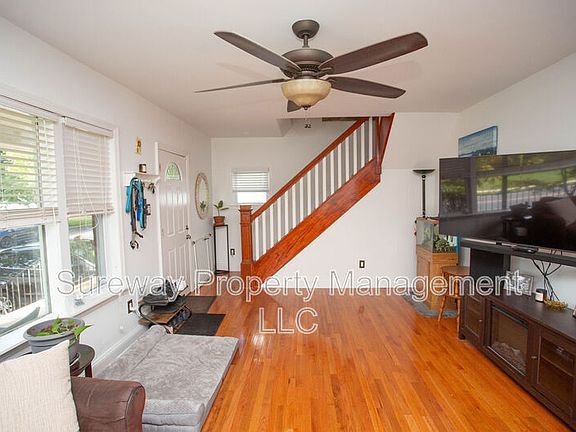 4th image of 417 N Warwick Rd