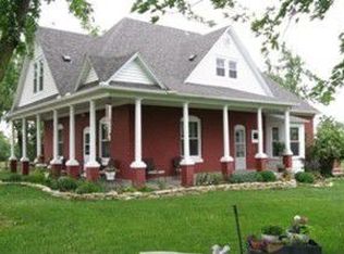 220 Front St, Onaga, KS 66521