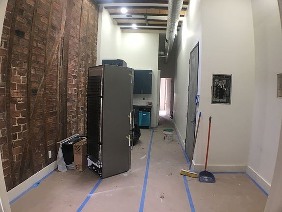 2nd image of 291 Stanhope St APT 3R