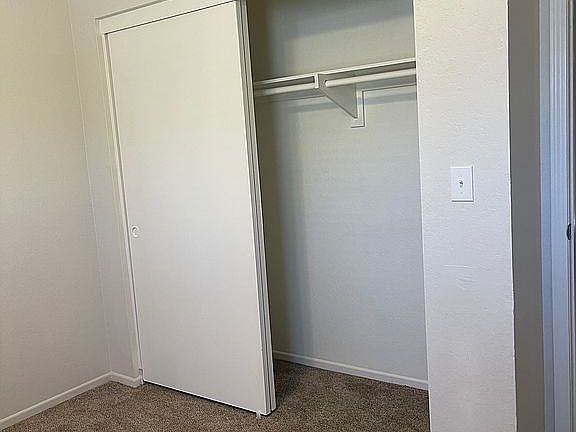 4th image of 1166 Lake Vista Dr