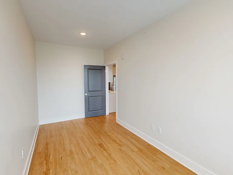 Factory 52 Apartments — Photo 102