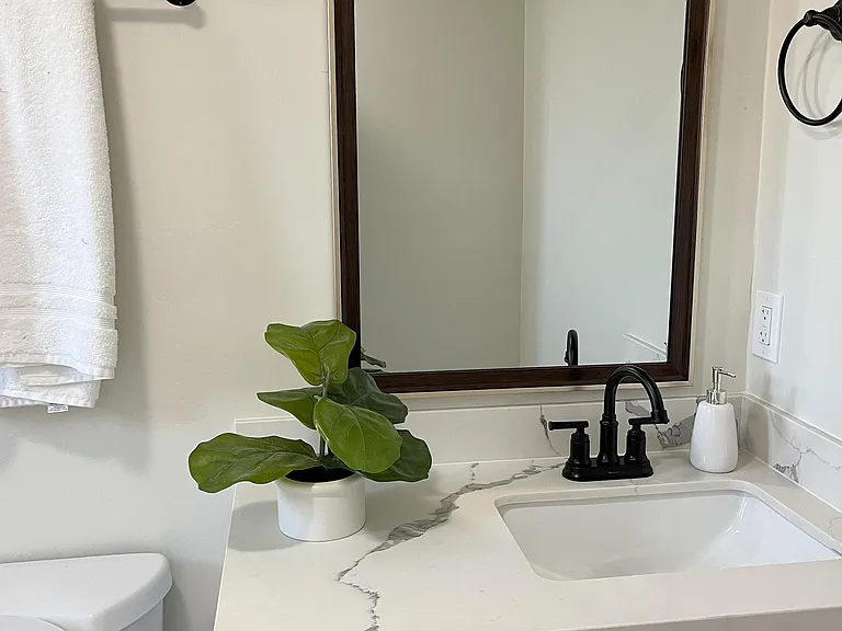 924 Florida St — Photo 11