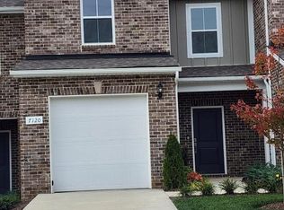 7120 Mapleside Ln, Fairview, TN 37062