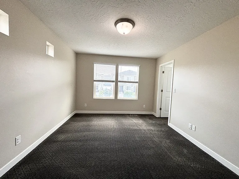2676 N Heston Park — Photo 11