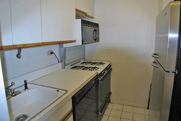 Rented by Corcoran | media 16