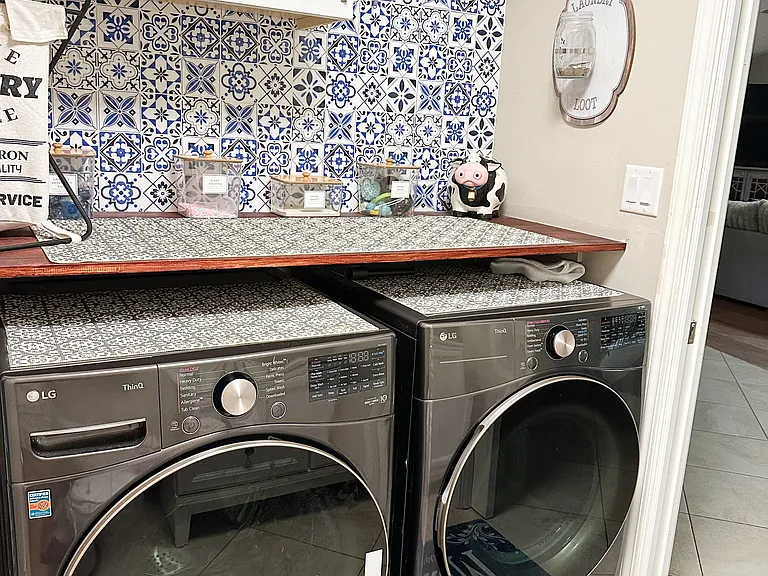 new washer and dryer included