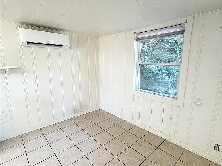 1318 Wilson Ave #A — Photo 6
