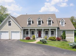 650 Princeton Ave, Barrington, IL 60010