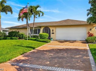 1305 SE 14th St, Cape Coral, FL 33990