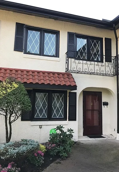 2 bed, 2.5 bath, $3,700 — Photo 3