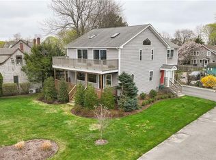 190 Charlotte Dr, Warwick, RI 02818