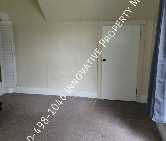 302 Pine St #3 — Photo 6
