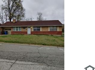 6943 Forest Hill Dr, Saint Louis, MO 63121