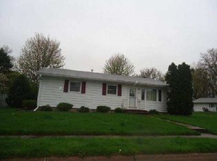 3426 Mississippi Ave, Davenport, IA 52807